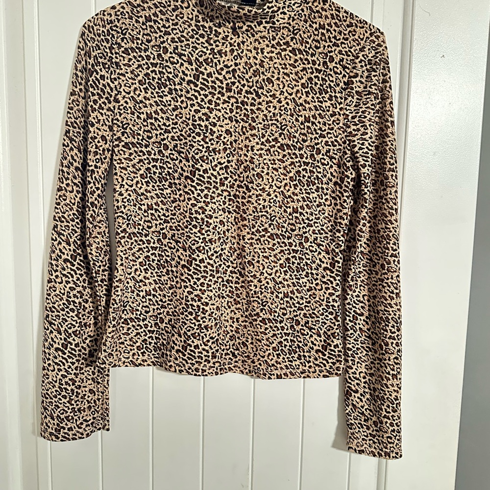 Leopard Print Long Sleeve Top